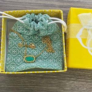 Kendra Scott necklace